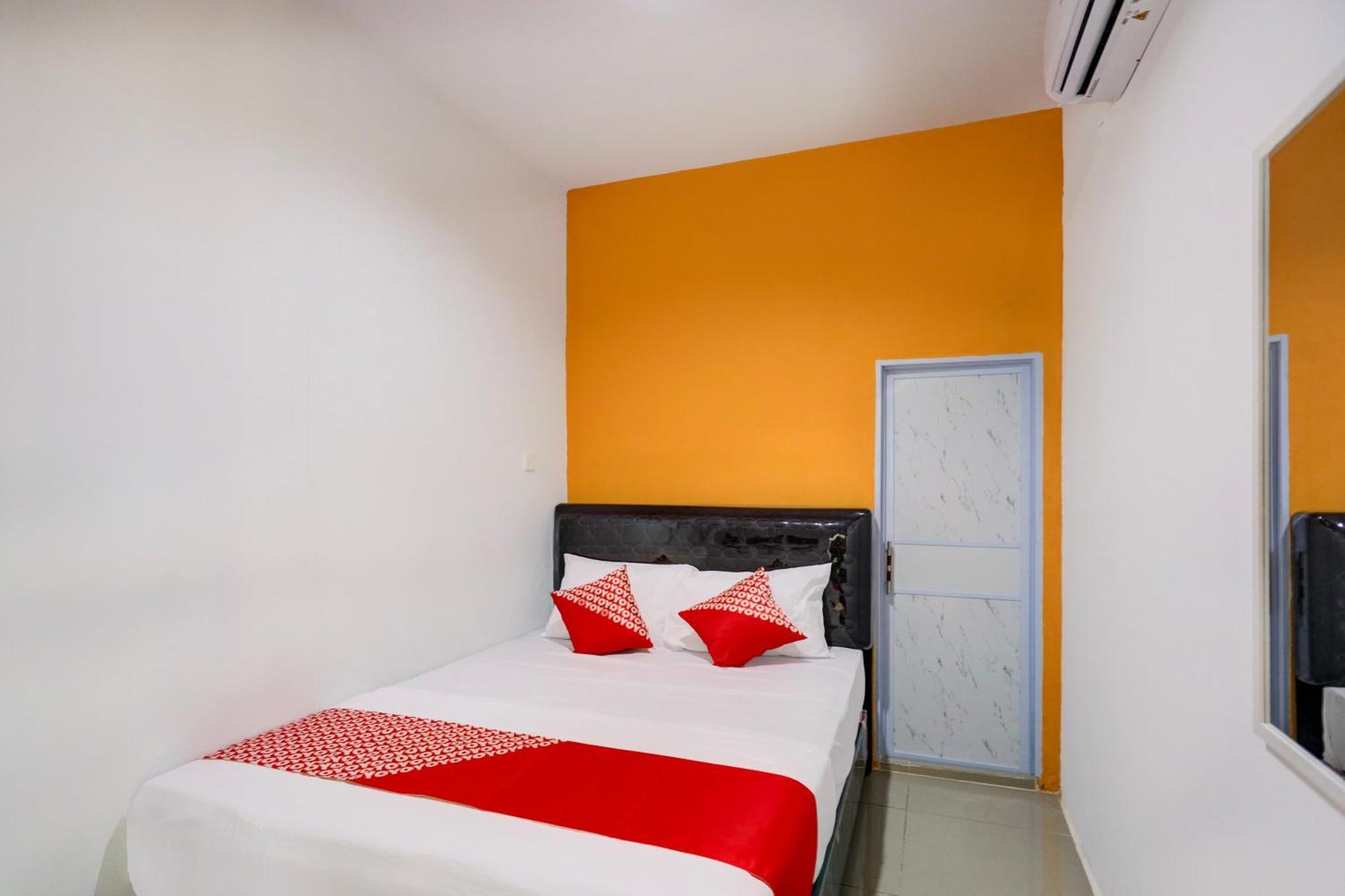 Super Oyo Capital O 93076 Batam Backpacker Guesthouse 2 Pembunuh Eksteriør bilde