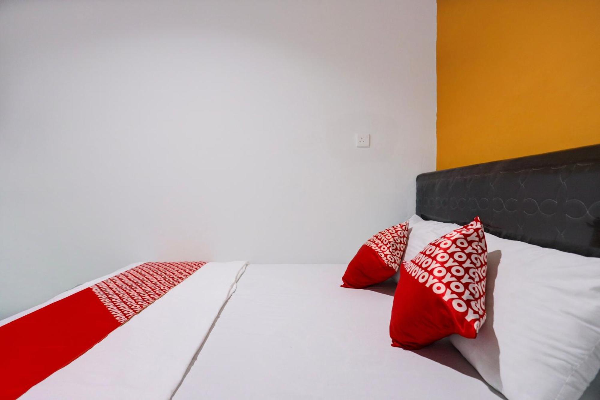 Super Oyo Capital O 93076 Batam Backpacker Guesthouse 2 Pembunuh Eksteriør bilde