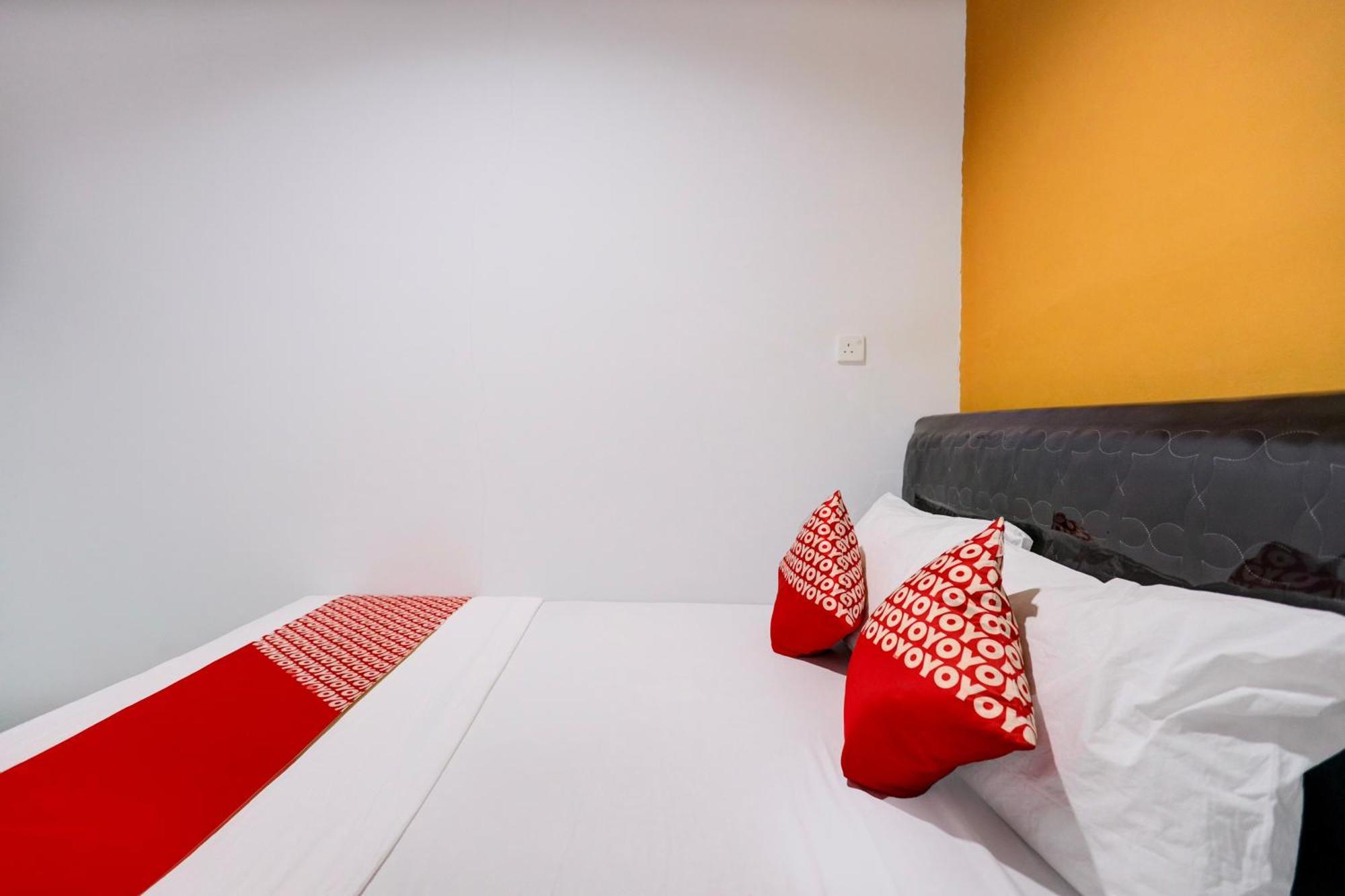 Super Oyo Capital O 93076 Batam Backpacker Guesthouse 2 Pembunuh Eksteriør bilde